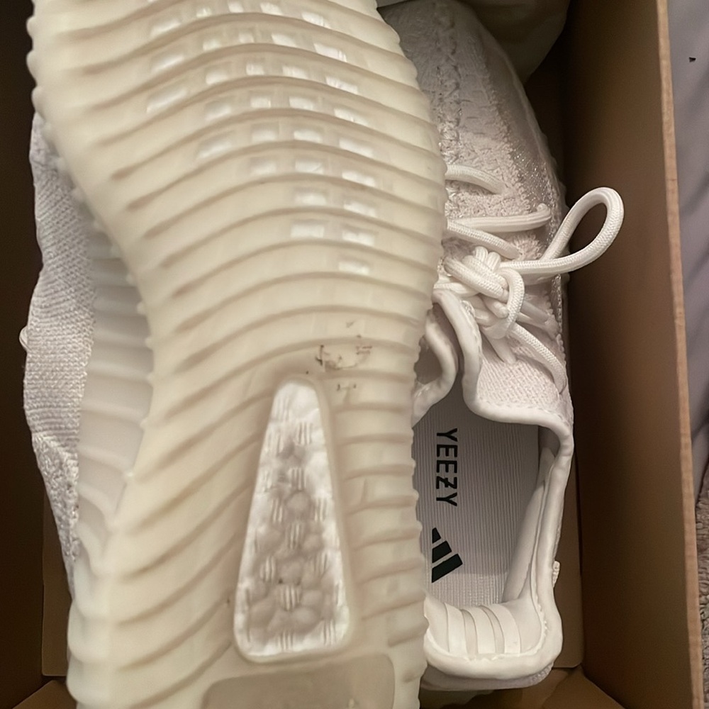 Authentic 350 boost V2 - Picture 3 of 4